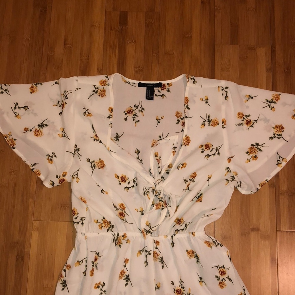 White floral jumper